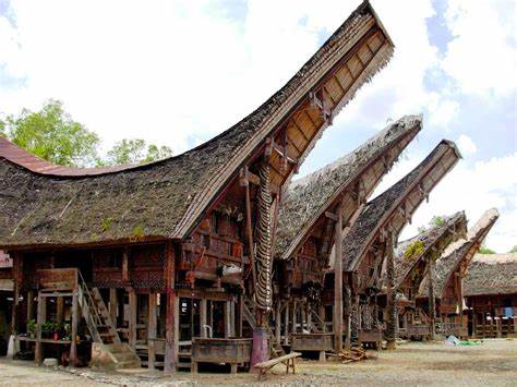 Rumah Adat Sulawesi Selatan