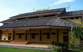 Rumah adat Maluku