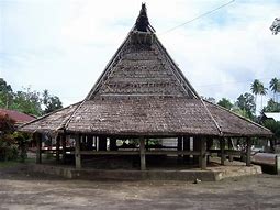 Rumah adat Maluku