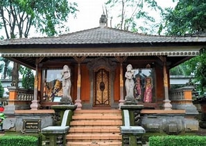 rumah adat bali