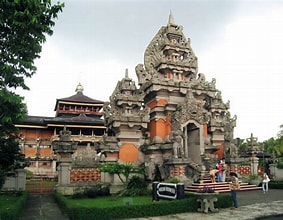 rumah adat bali